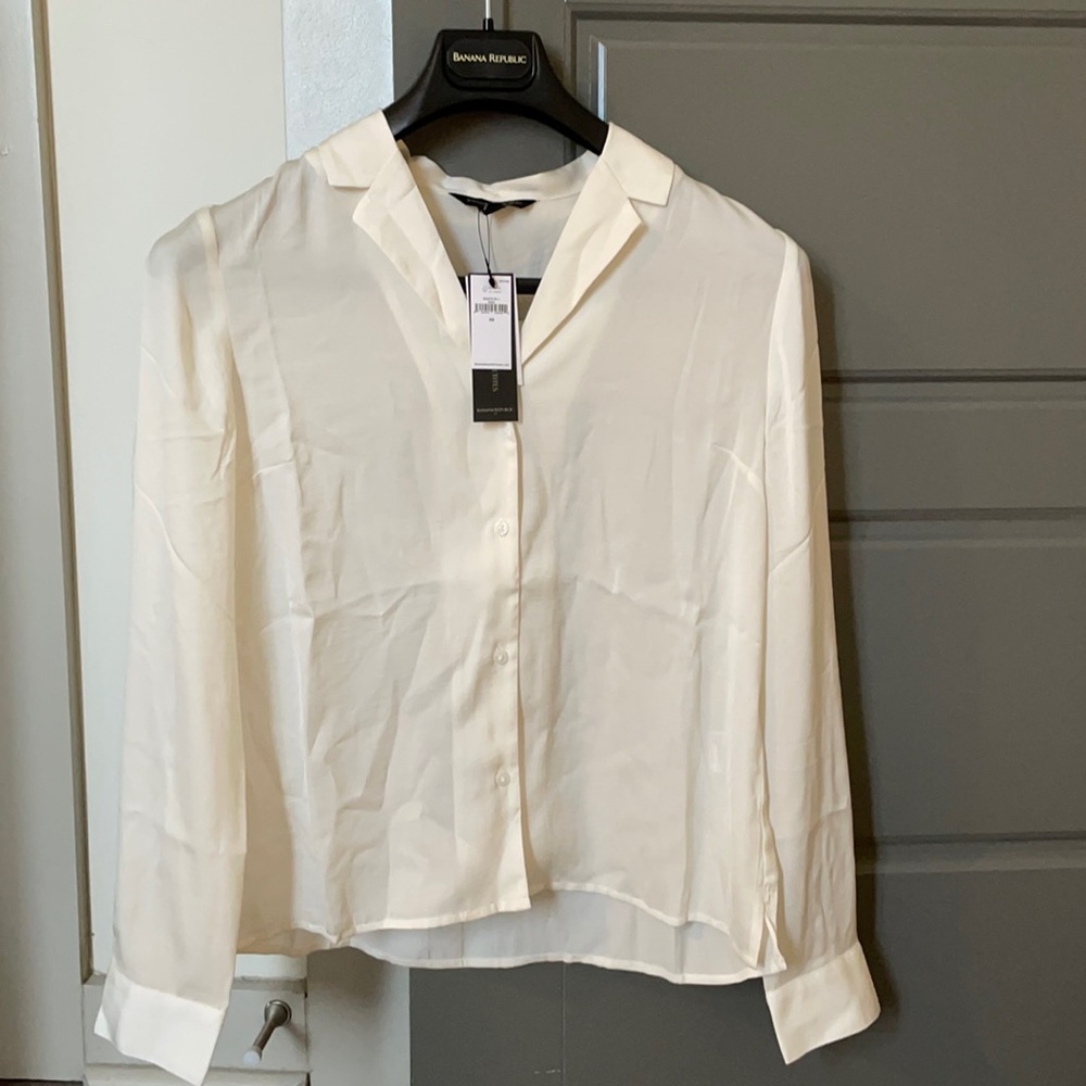 Banana Republic Women’s White dress shirt